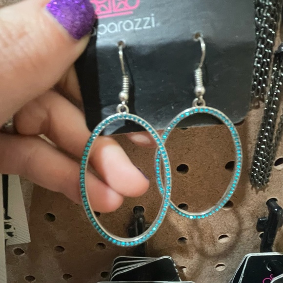 Paparazzi jewelry - Picture 2 of 16